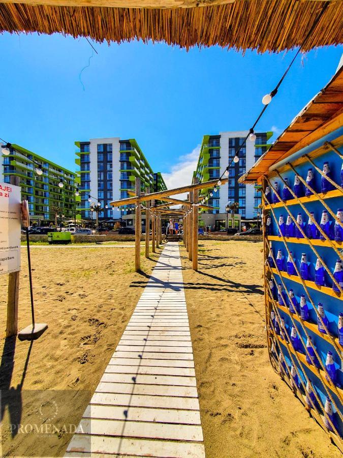 Nasty 24 Aparthotel Pool & Spa Mamaia Nord Năvodari Exteriör bild