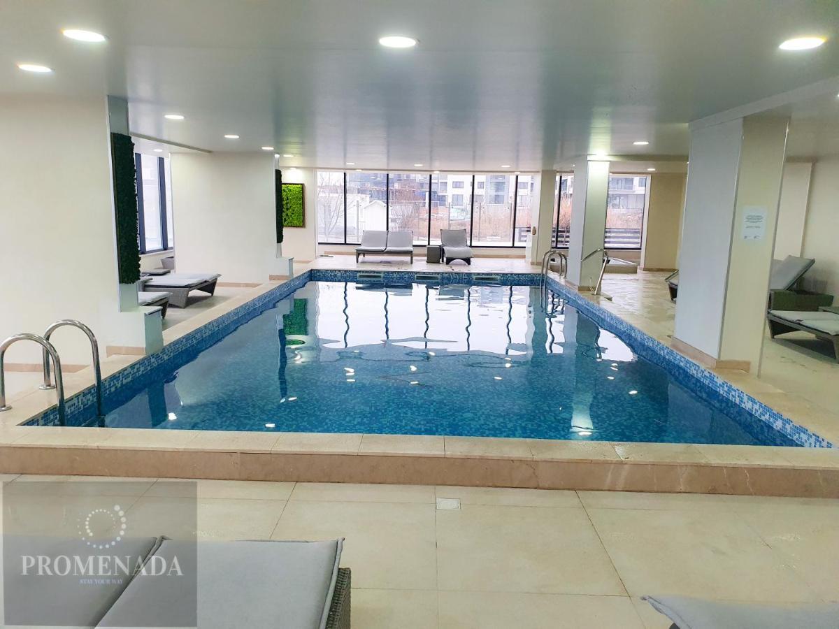 Nasty 24 Aparthotel Pool & Spa Mamaia Nord Năvodari Exteriör bild
