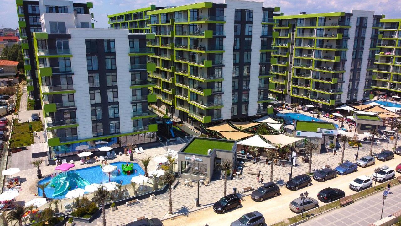 Nasty 24 Aparthotel Pool & Spa Mamaia Nord Năvodari Exteriör bild