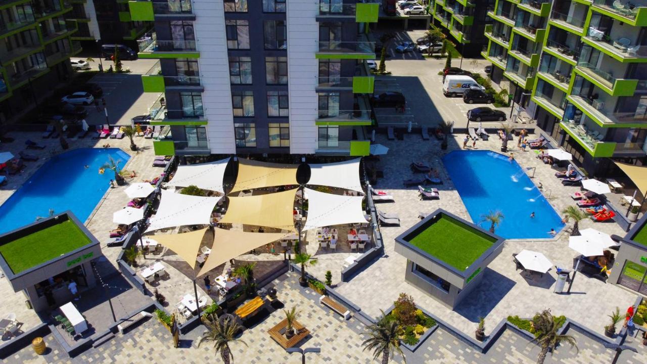 Nasty 24 Aparthotel Pool & Spa Mamaia Nord Năvodari Exteriör bild