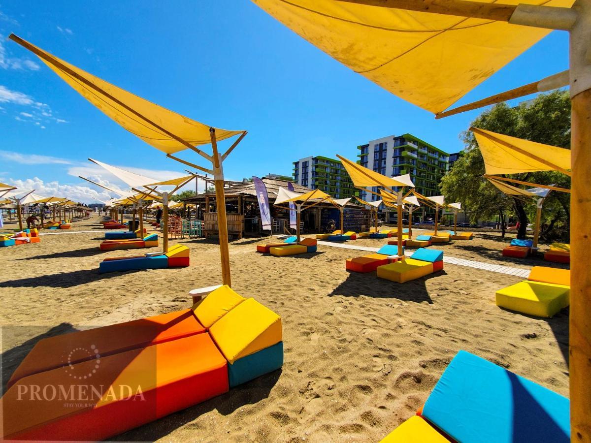Nasty 24 Aparthotel Pool & Spa Mamaia Nord Năvodari Exteriör bild